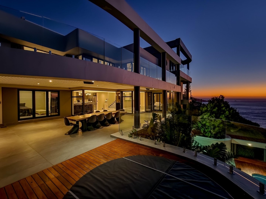 7 Bedroom Property for Sale in Llandudno Western Cape